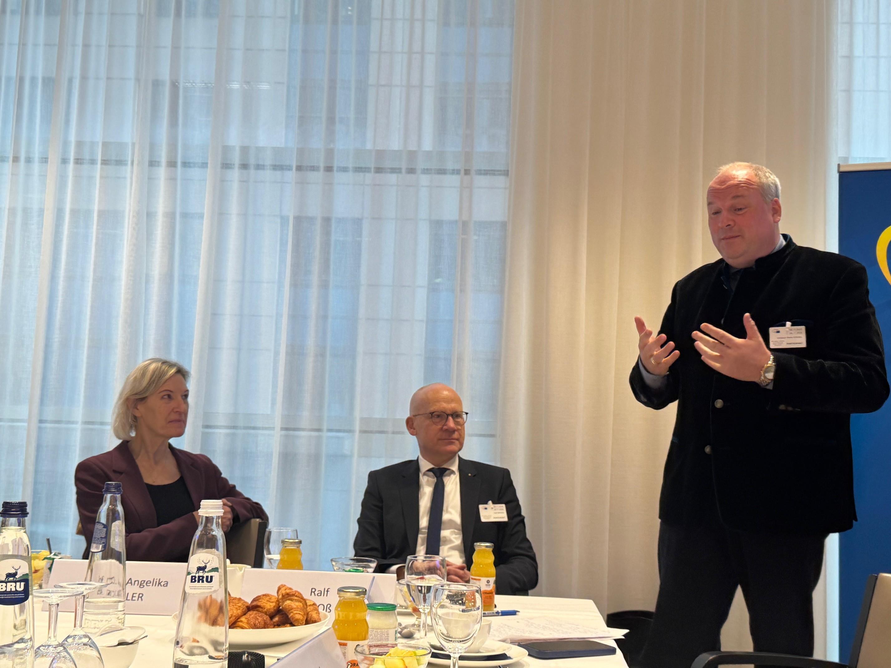 Der kommunale Omnibus muss kommen! (7)