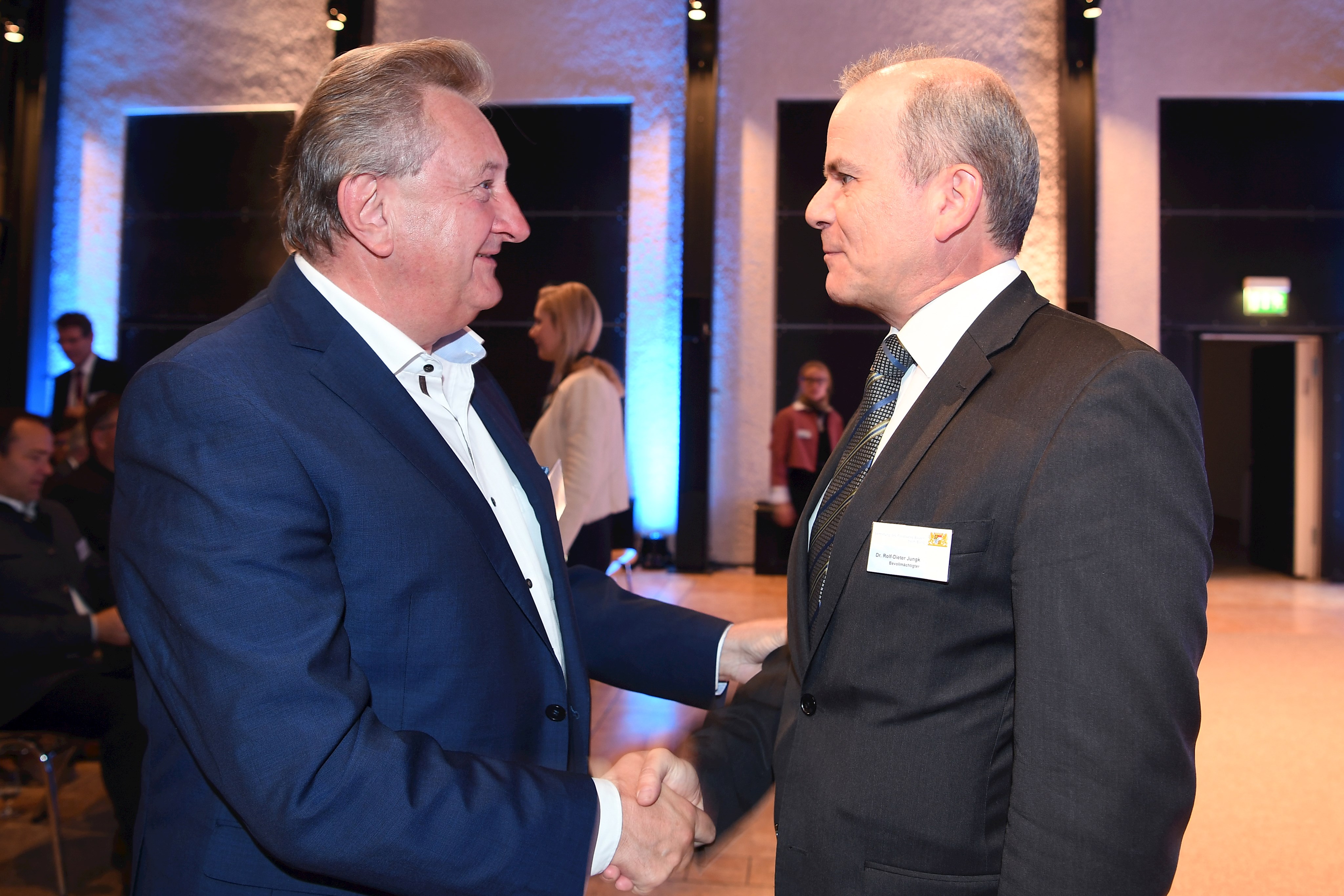 Landrat Franz Meyer (Passau) mit Dr. Rolf-Dieter Jungk, Bevollmächtigter des Freistaates Bayern beim Bund beim Parlamentarischen Abend in der Vertretung des Freistaates Bayern beim Bund